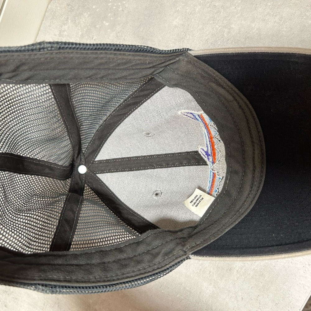 PATAGONIA - Fitz Roy Trout Trucker Hat - Adjustable - Drifter Gray - Picture 4 of 4